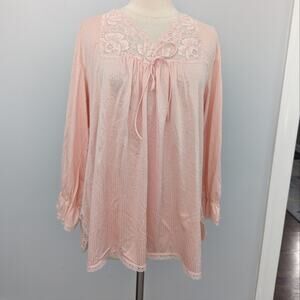 Women's Vintage JCpenney Collectibles Pink Silky Medium Nightgown Shirt  1970s